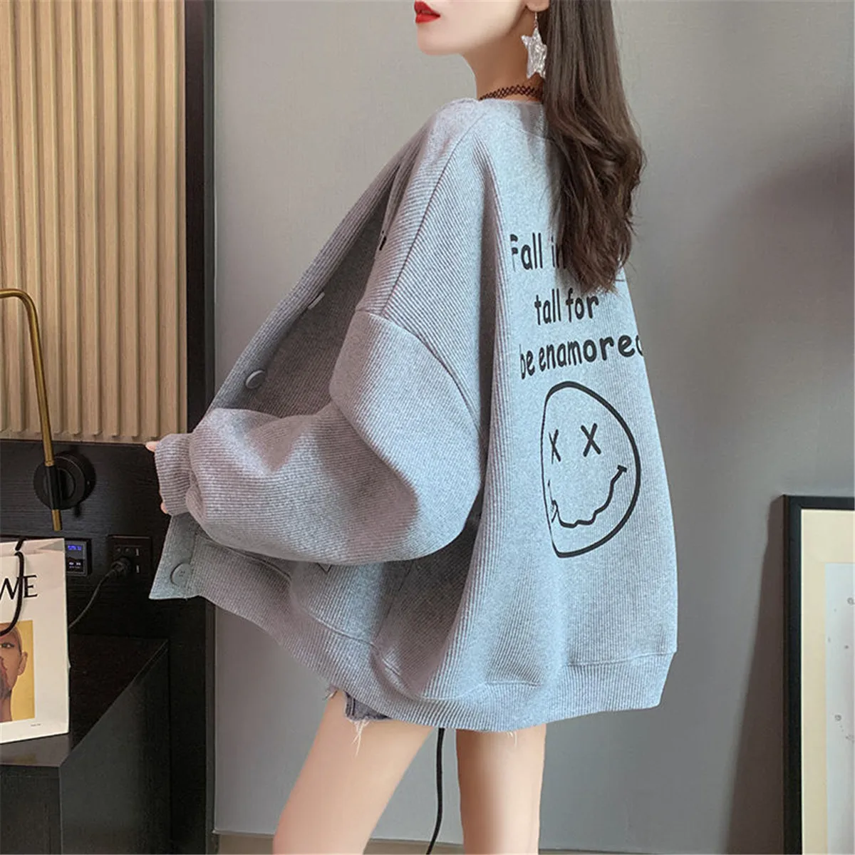 

Gray Cartoon Smile Print Sweatshirt Female Harajuku Streetwear Funny Hoodie Women Jacket Pullover Oversize Tops Vintage Hoodie