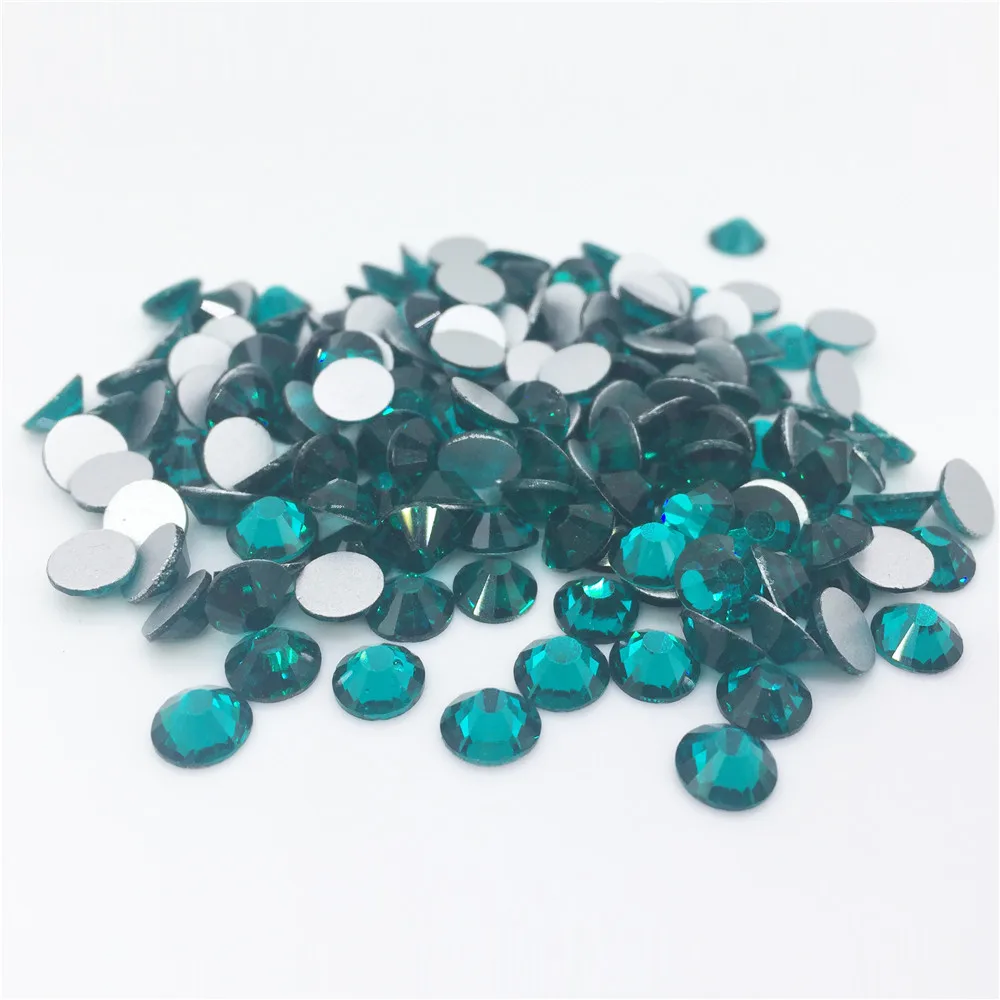 Хорошее качество искусственный зеленый клей из циркония на Стразы хрустальные