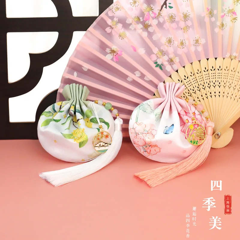 

Chinese Style Vintage Jewelry Storage Bag Four Seasons Floral Pattern Sachet Tassel Pendant Drawstring Bag Lucky Gift Bags