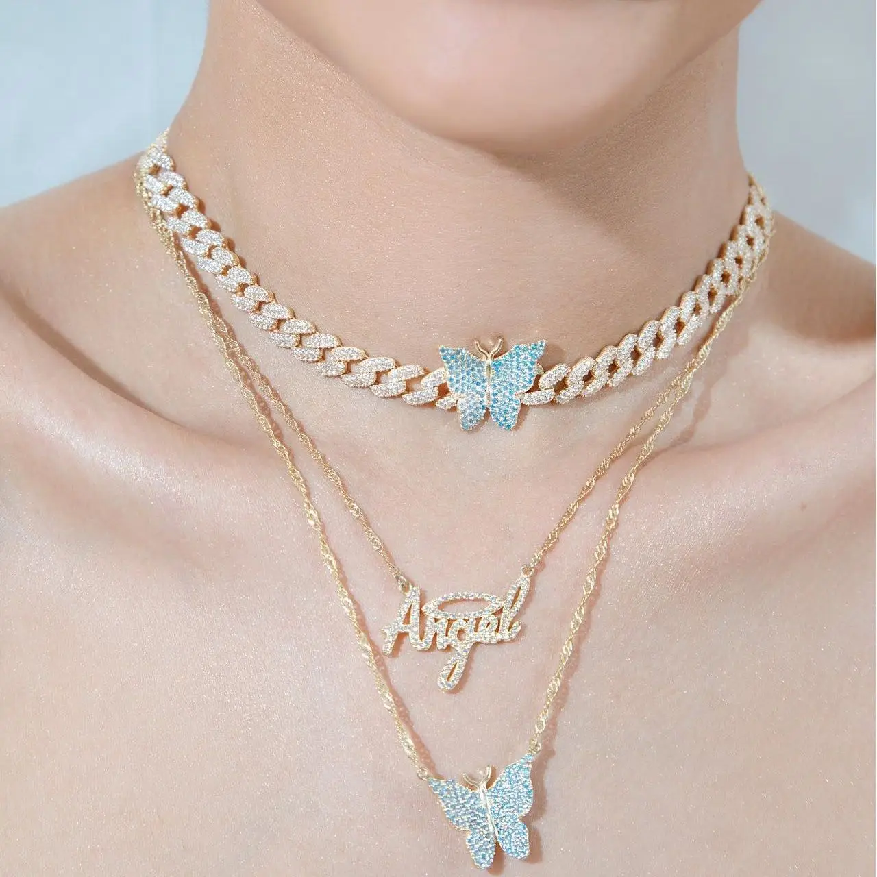 

Iced Out Pink Light Blue White Cubic Zirconia Butterfly Charm Cuban Link Chain Choker Necklace For Women Hip Hop Pendant Jewelry