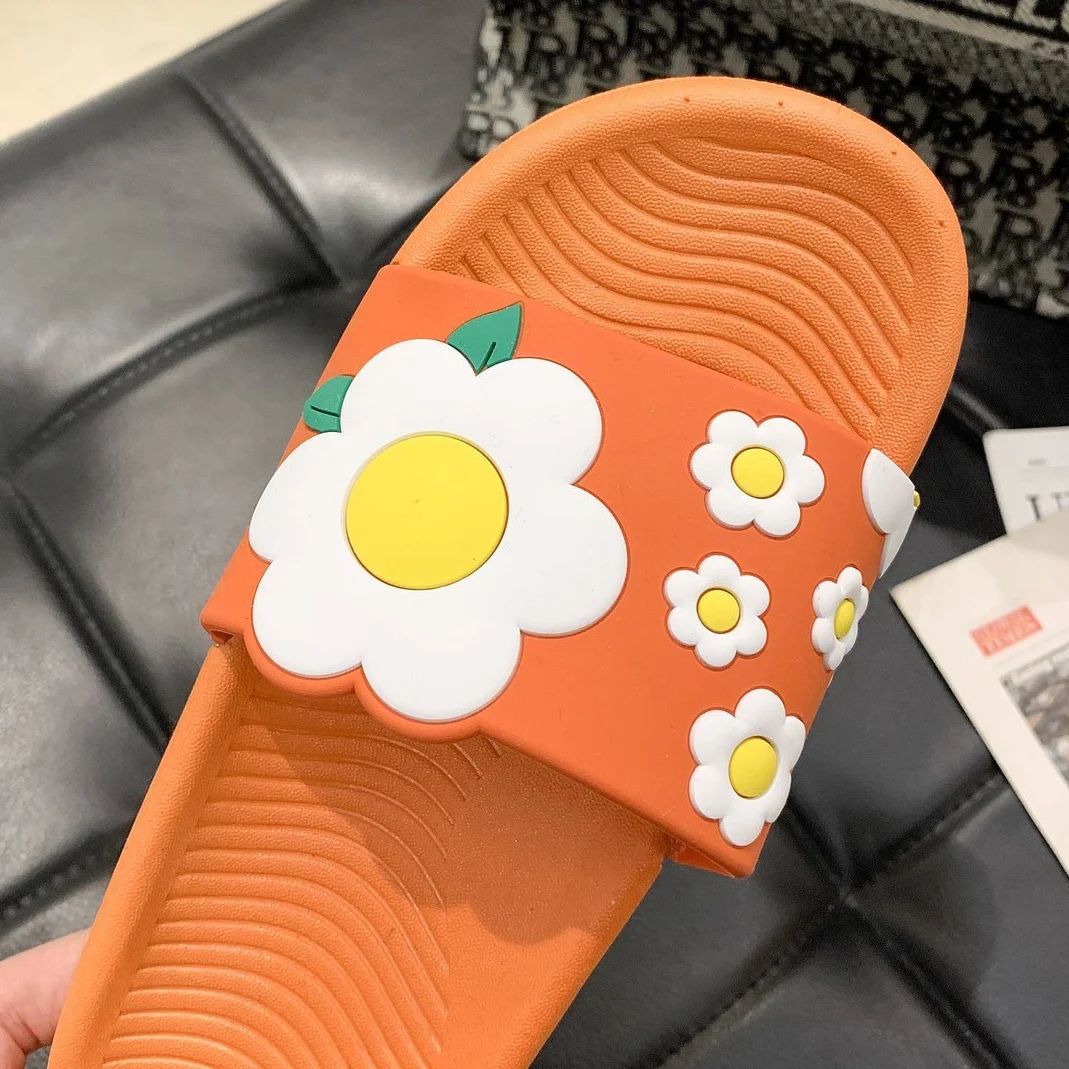 

2021 Summer Slides Cartoon Women Slippers Cute flower Home Slip on Slide Sandals women Shoes Bothe Flip Flops Zapatillas