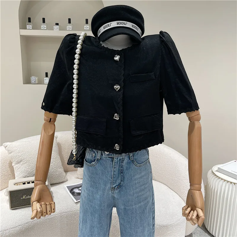 

Women's clothing Spring Summer 2021 Fashion New Round neck single breasted bubble sleeve Top Temperament shirt