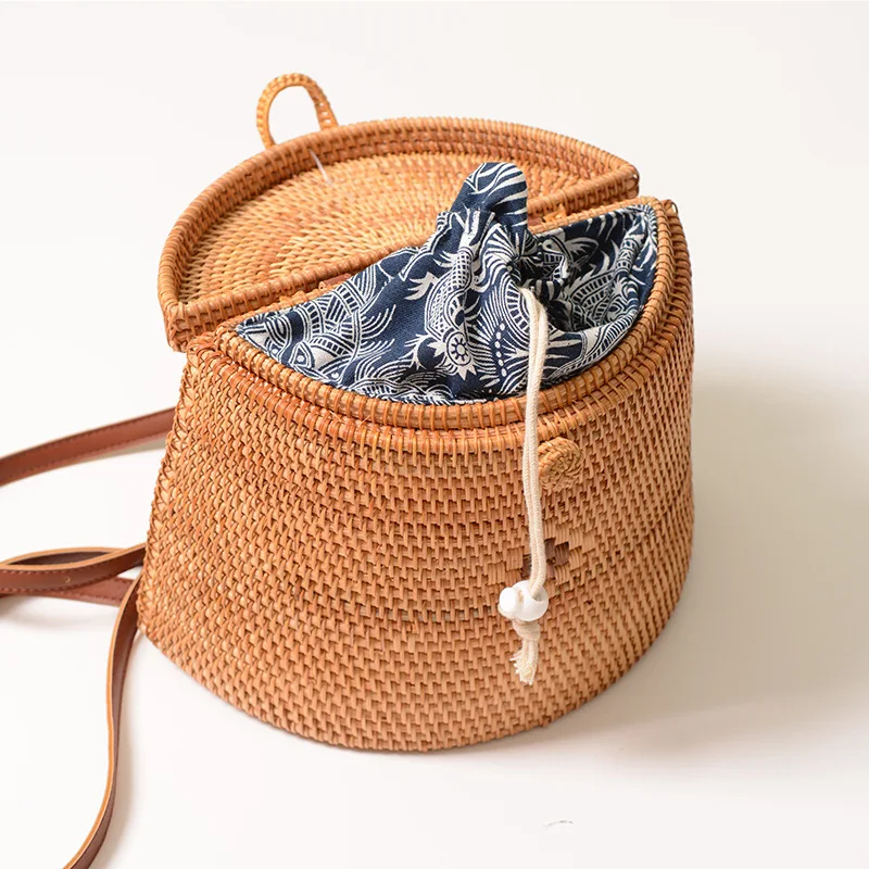 

Lovevook women rattan bags with cover handmade woven backpack straw bags for travel/picnic beach bags for summer 2020 Bohemia