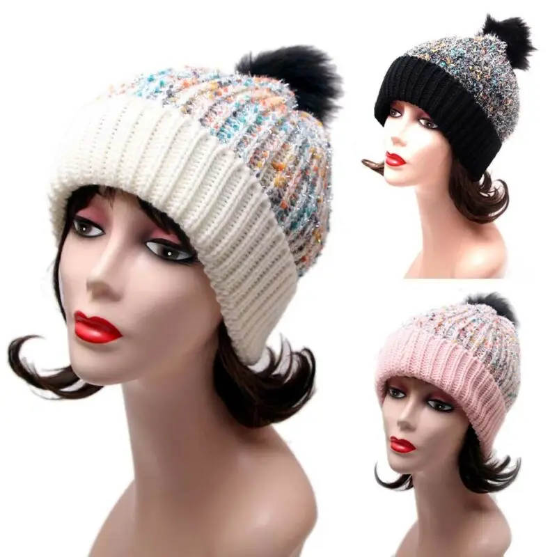 Женская зимняя шапочка вязаная крючком теплая большая шапка из лисьего меха с