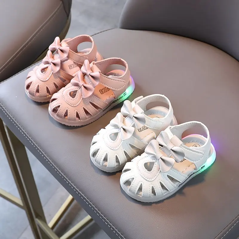 

1-3 Years Old Kids LED Light Shoes Cute Girls Sandals Bowtie Velcro Soft Leather Anti-skid Sandals T21N03LS-16