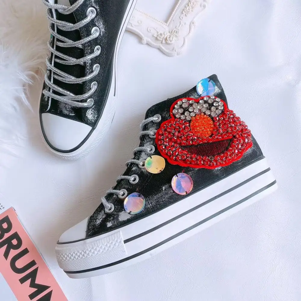 Высококачественные модные холщовые туфли с инкрустацией стразами модная