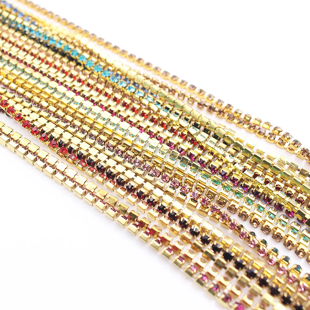 Цепочка Стразы ss6- ss12 Блестящие кристаллы с золотым основанием клей на цепочке