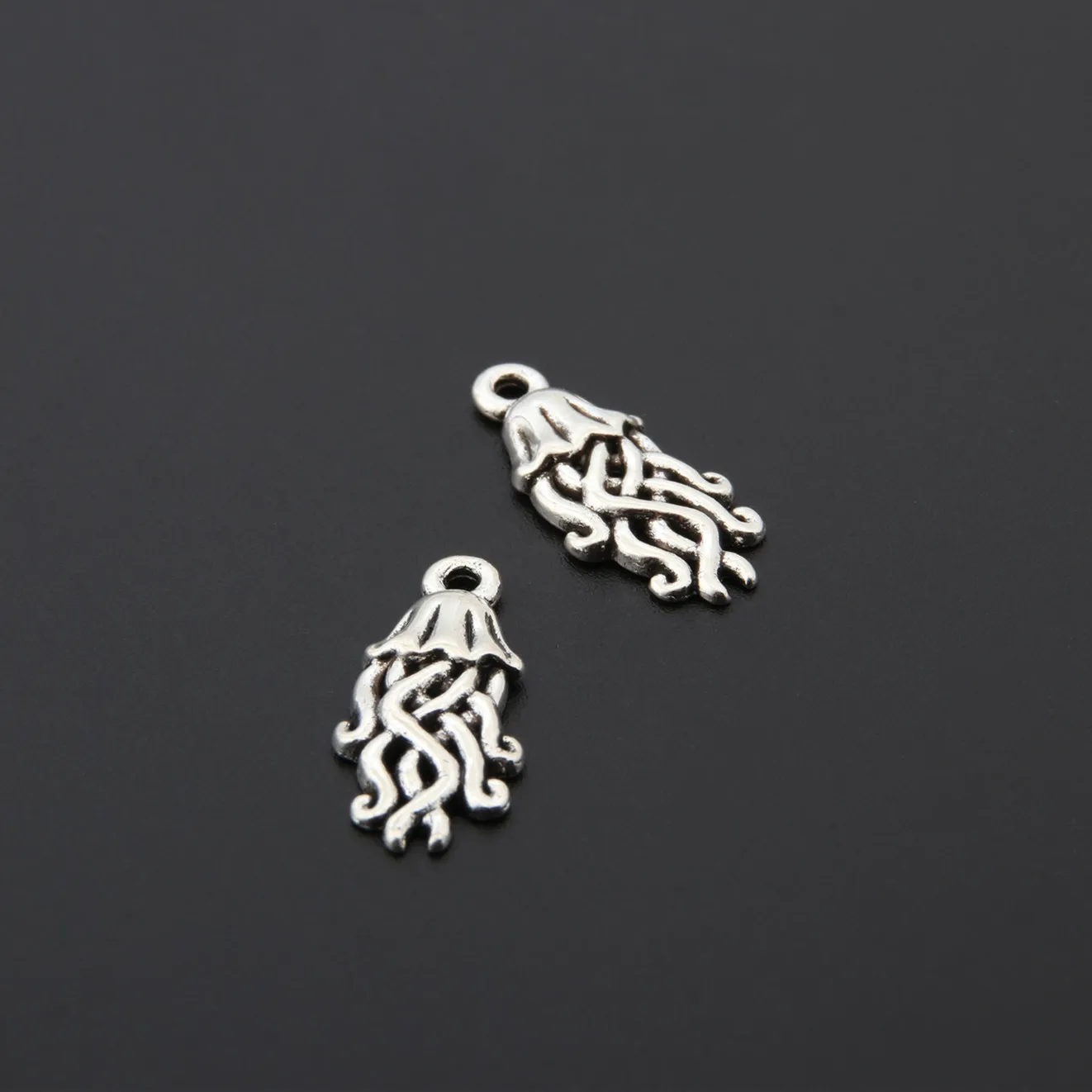 20pcs Silver Color Lovely Jellyfish Charms Metal Sea Animal Pendant Necklaces Ornaments Jewelry Handcraft 20X10mm A3333 | Украшения и