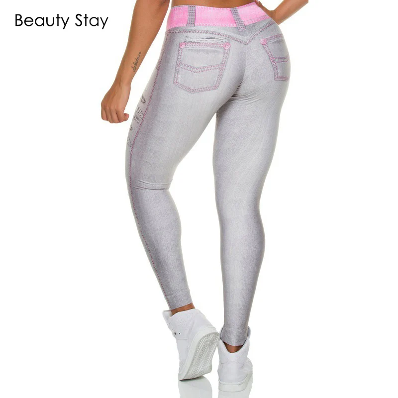 Женские джинсы с эффектом пуш-ап и завышенной талией | Женская одежда