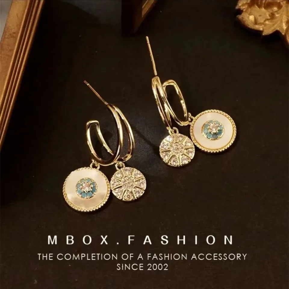 

Earrings natural shell inlaid Earrings micro inlaid zircon light luxury Earrings
