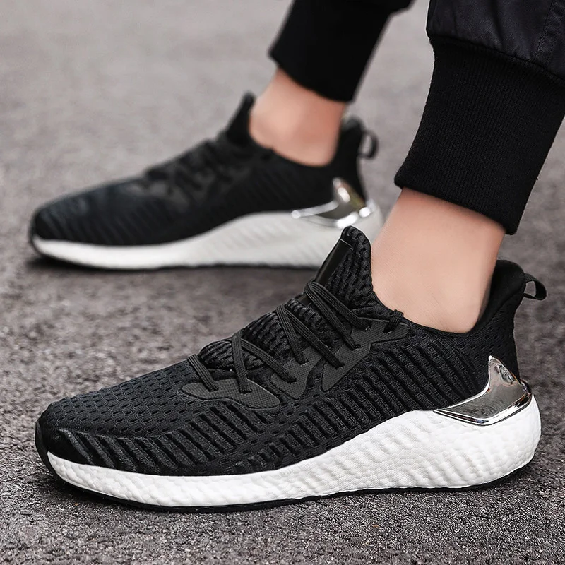 Новые дышащие сетчатые мужские кроссовки нескользящие легкие для бега мужская
