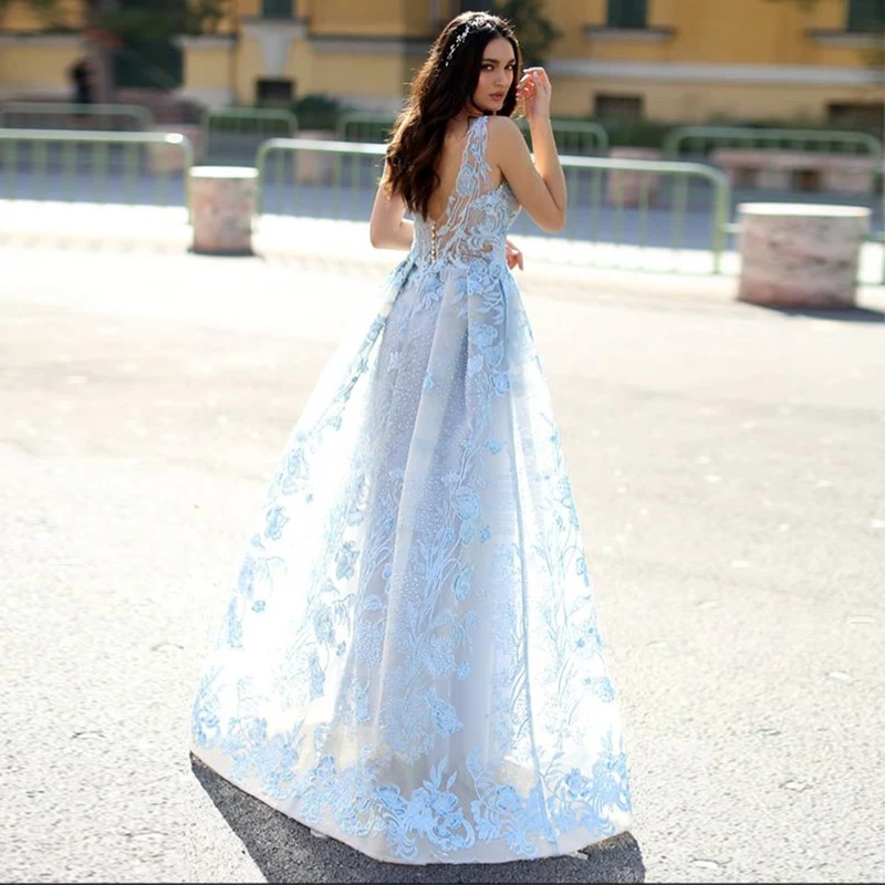 

Elegant Sky Blue Lace Embroidery Evening Gowns A-Line Illusion Organza Formal Party Dresses Special Occasion Gowns 2020