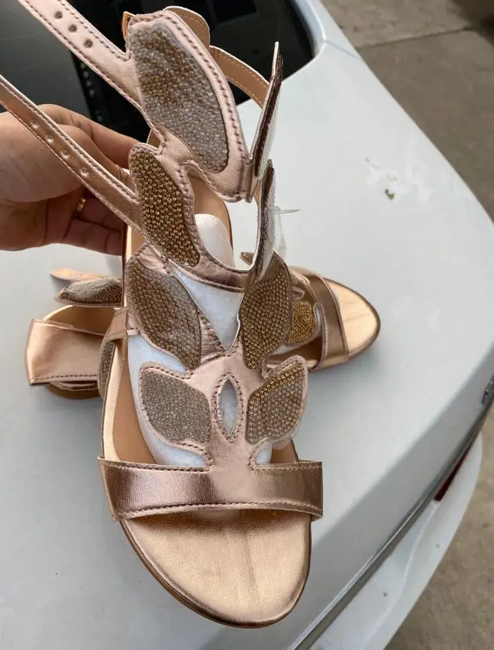 

2020 Rhinestone New Women Spring/summer New Soft-slip Non-slip Sandals Foam Sole Durable Sandals Ladies Outdoor Beach Sandals