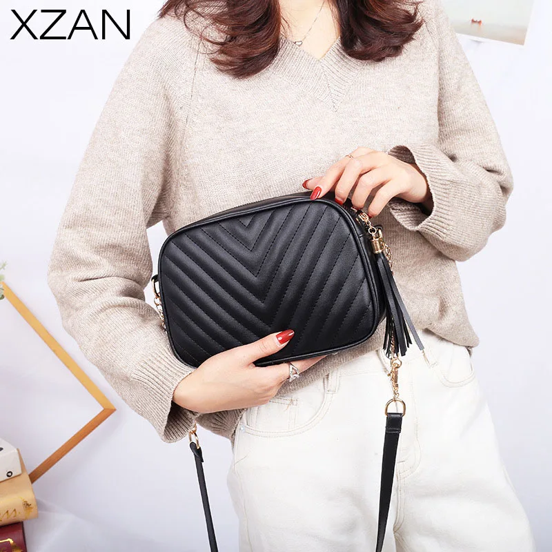 

Женская сумка 2021, стильная новая модная сумка-мессенджер, повседневная сумка через плечо с цепочкой и кисточкой, Женская Стеганая сумка с кл...