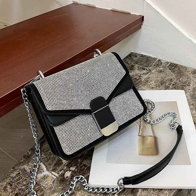 

2021new Spring and Summer Korean Fashion Bright Diamond One-shoulder Small Square Bag Female Simple Chain Messenger Underarm Bag