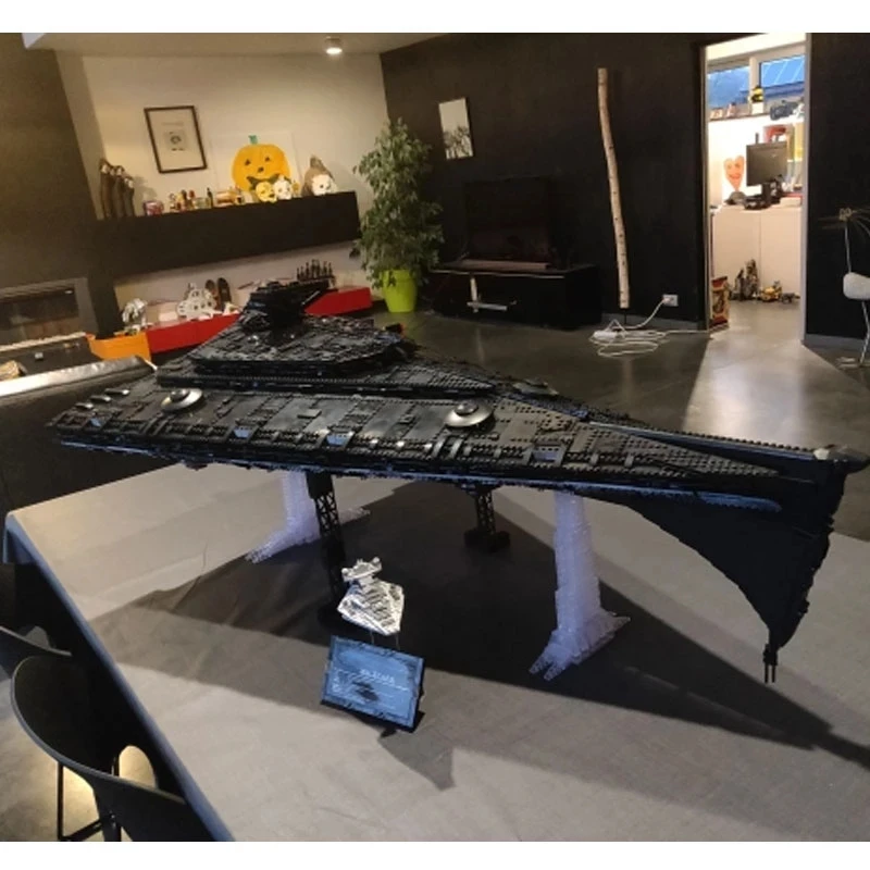 

The Eclipse-Class Dreadnought Star Plan Series Assemble Model 10368pcs Building Blocks Bricks Christmas Toy Birthday Gift Set