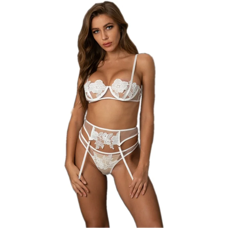 

Wholesale Three Pieces of Lace Mesh Embroidery Garter Sexy Underwear Set Fishnet Lingerie Set Lingere Set Lingerie Set Sexy