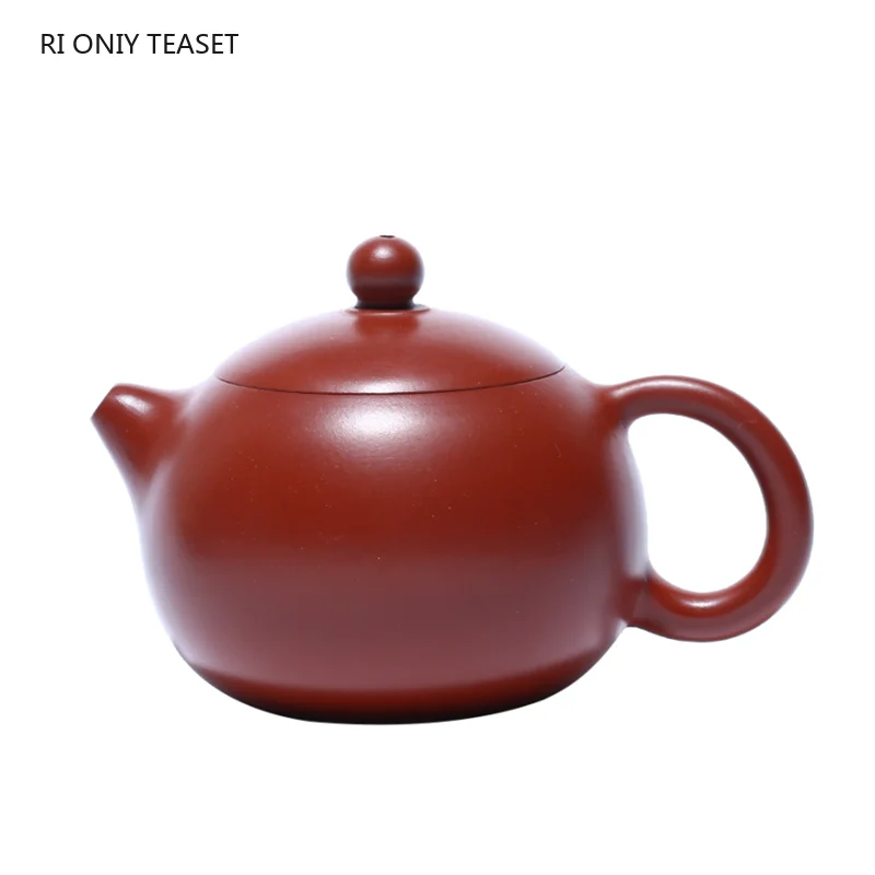 

Kitchen,Dining & Bar