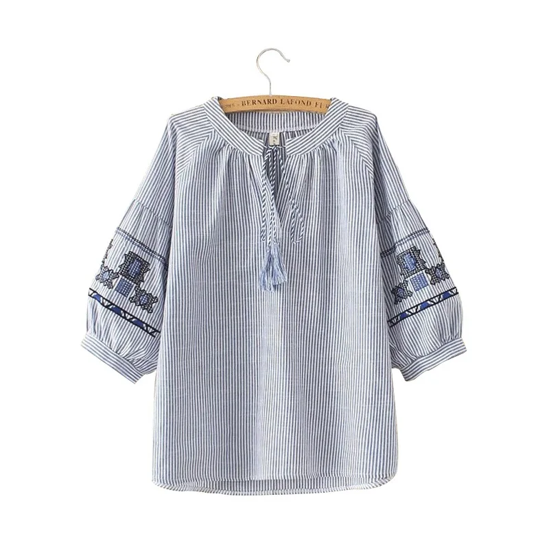 Женская рубашка с вышивкой повседневная синяя в полоску на осень и зиму стильные