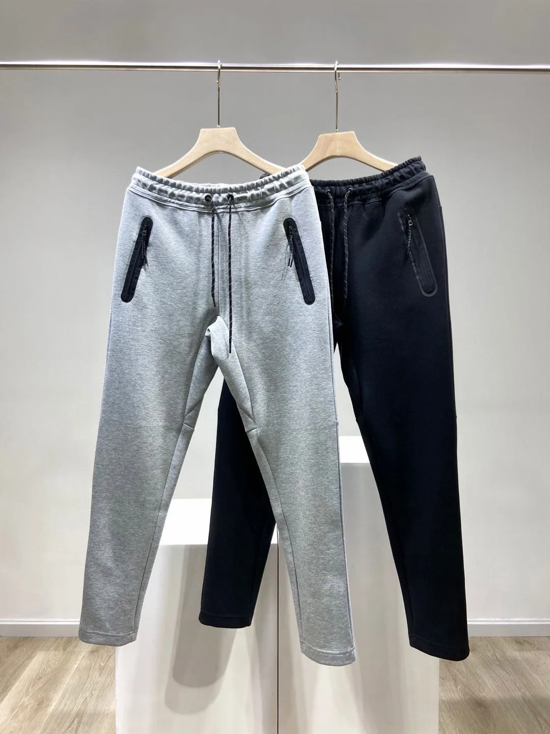 

2021 Spring and Autumn Men's Hooded Sweatshirt Pure Cotton Pullover Outdoor Casual Style Jogging Sweatshirt Couple Style