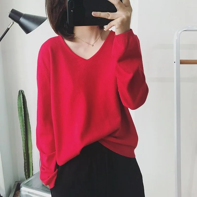 Весенне-осенний однотонный тонкий свитер с V-образным вырезом женский корейский