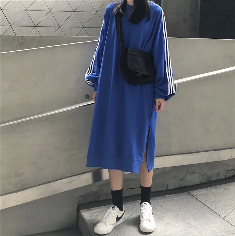 

Dress long sleeve loose medium and long T067