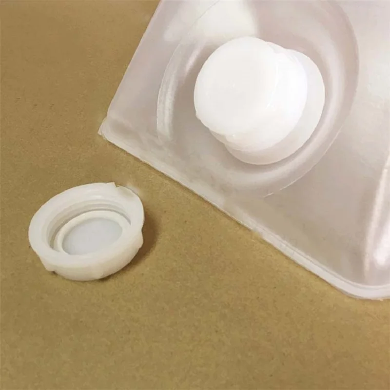 

Folding Plastic Bucket Car Emergency Water Breaker Container for Sport Camping Foldable Portable Storage Bucket Household Items