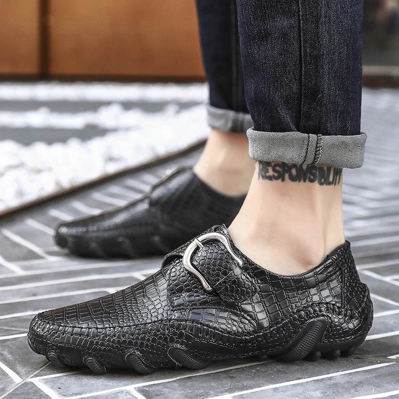 

Autumn Winter Casual Shoes Men Genuine Leather Male Plush Warm Driving Shoes Crocodile Texture Mens Flats Shoes Big Size 38-47