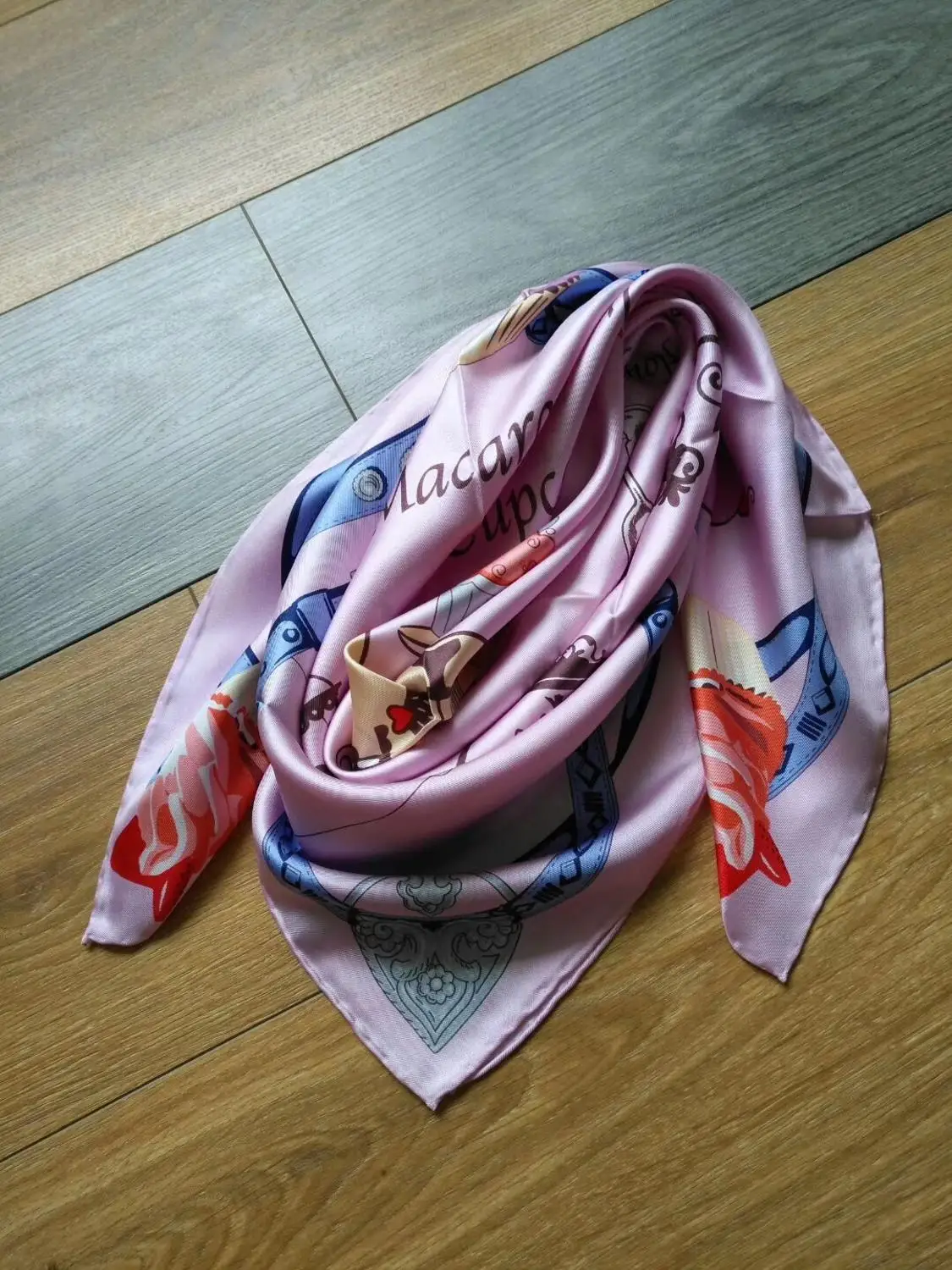 

2019 new arrival fashion e brand ice cream pattern 100% silk scarf 90*90 cm square shawl twill wrap for women free shipping