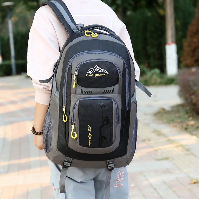 Молодежный спортивный рюкзак Мужской Дорожный 2020 новый нейлоновый