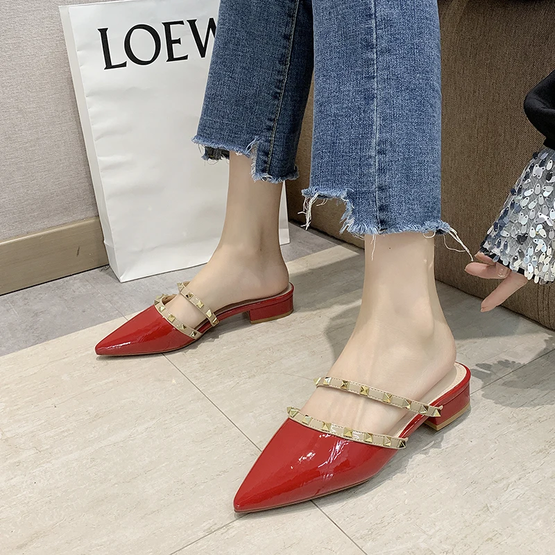 Новинка 2020 женские шлепанцы из искусственной кожи на низком каблуке слипоны мюли