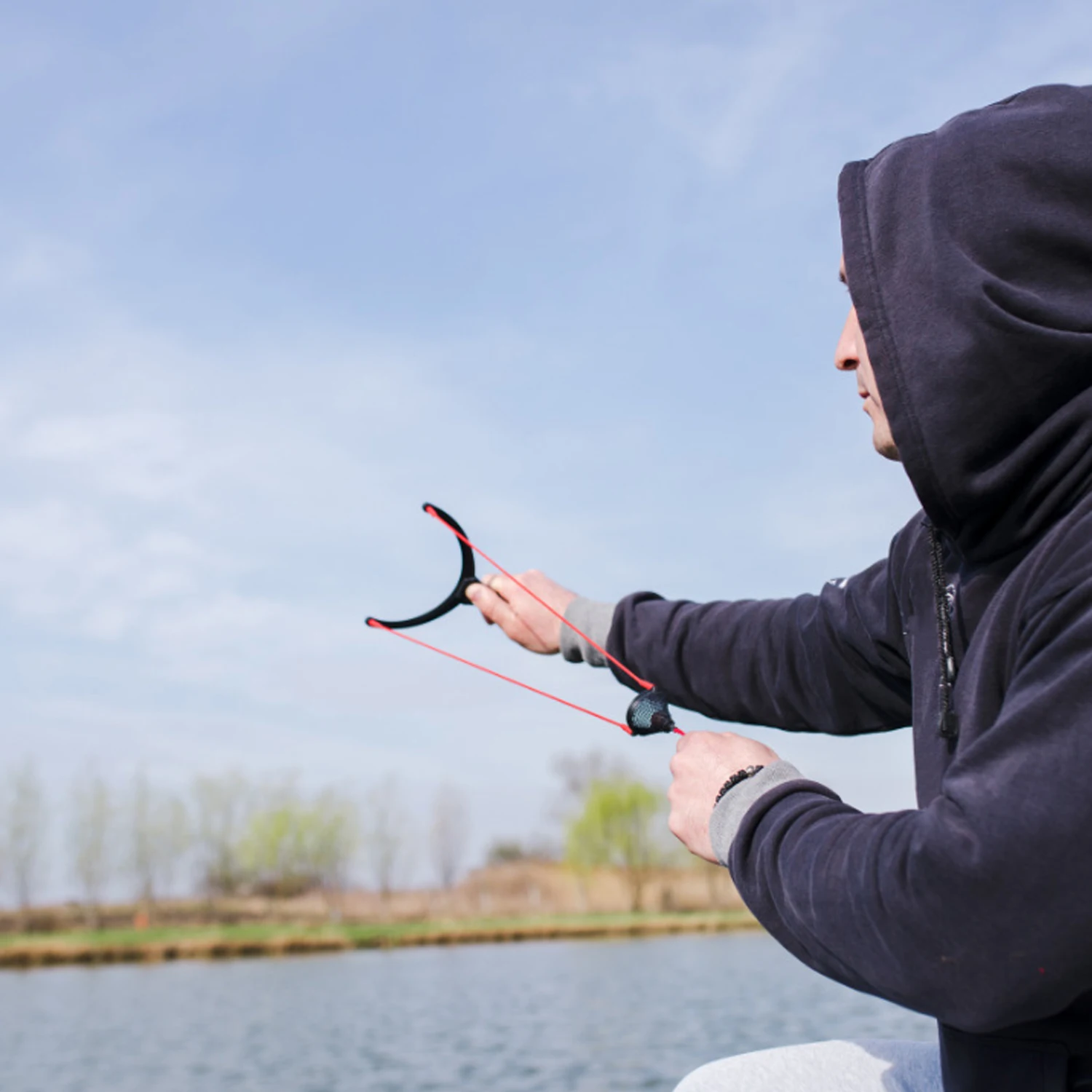 

Fishing Catapult 1/ 2PCS Plastic Fishing Bait Thrower Boilies Maggots Pellets Maggots Particles Bait Slingshot Non-slip Handle