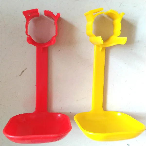 Куриный диспенсер для воды подвесной слой с одной картой общий интерфейс 25 мм |