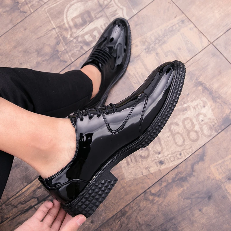 

Men's Leather Shoes Fashion Shiny Leather Oxford Shoes Italian Brand Design Tassel Party Casual Shoes Classic Trend Men Shoes