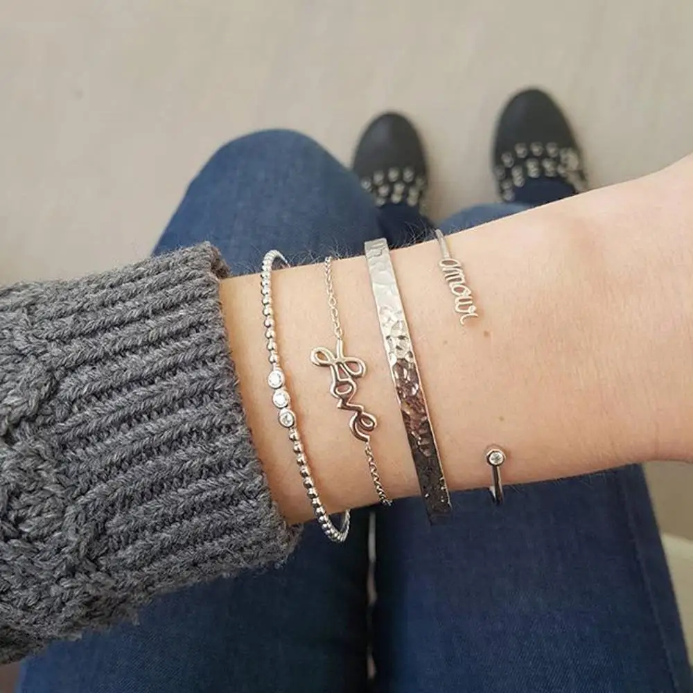 Женская мода любовь письмо простой круг сплав браслеты с орнаментами 4 шт Амулеты