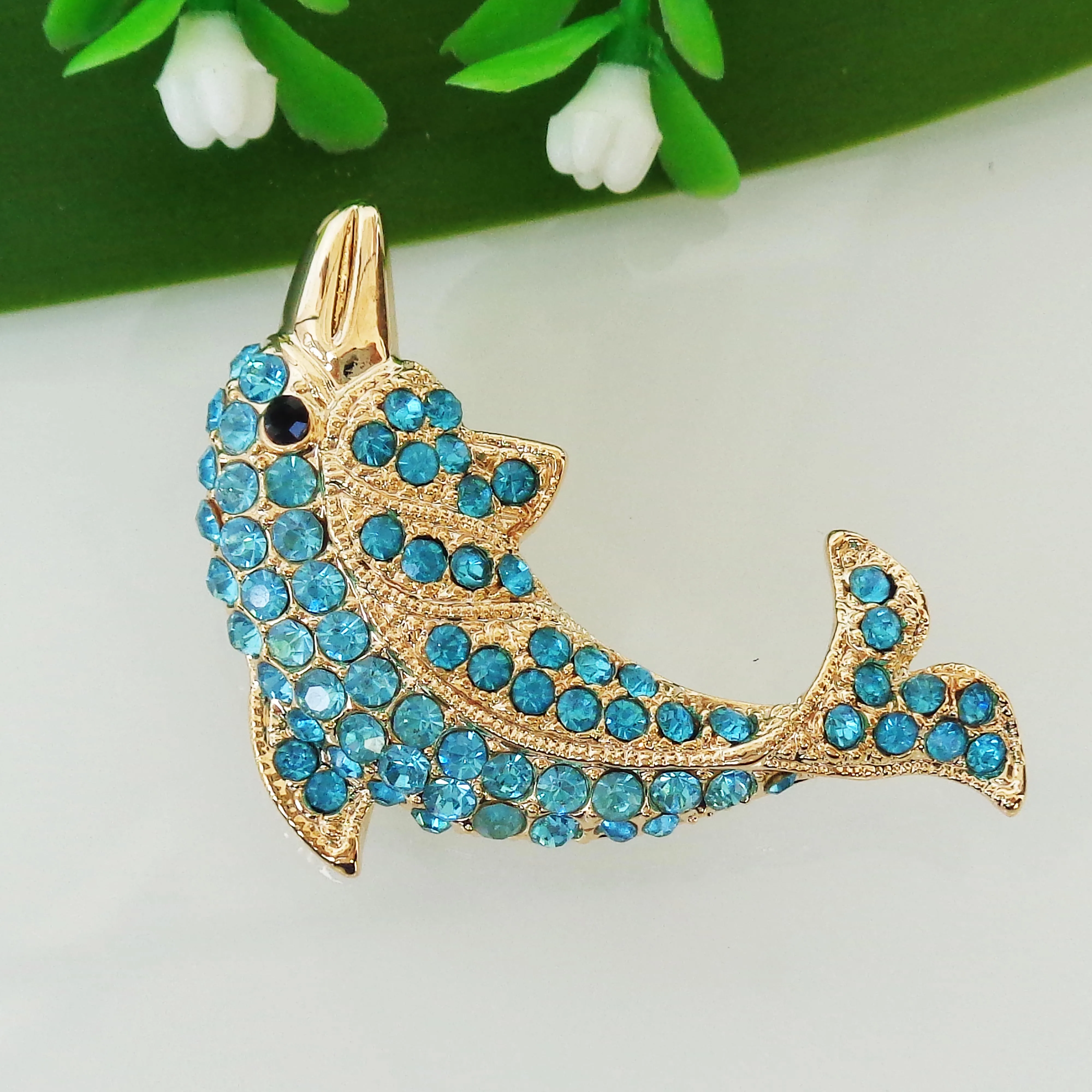 Брошь Navachi в форме дельфина морской свиньи яркая стразы прыгающая рыба желтая