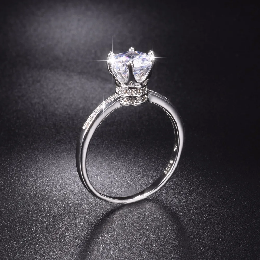 Женское кольцо из серебра 925 пробы с фианитом|Кольца| |