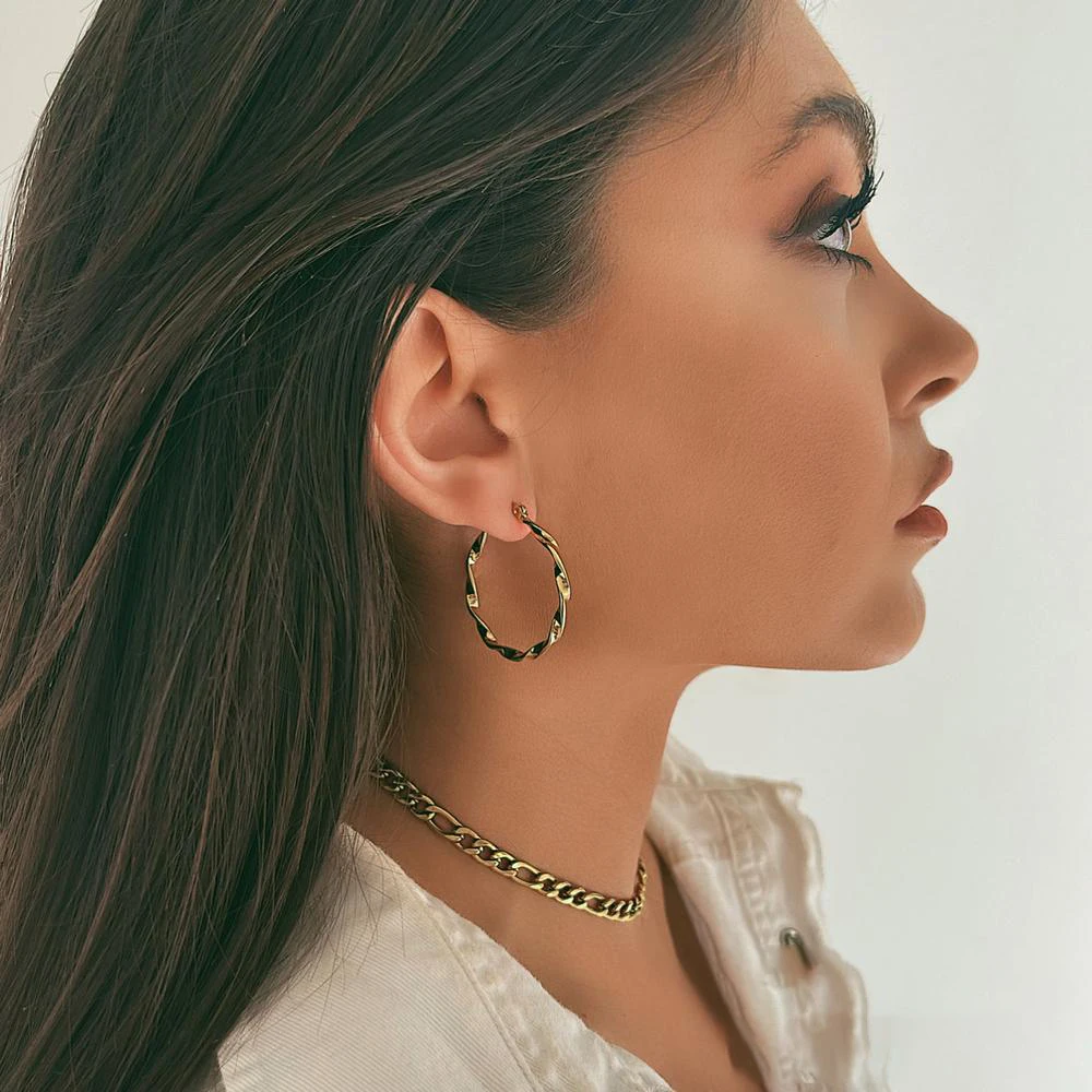 

Lost Lady New Fashion Hoop Earrings Butterfly Ring-Shaped Ladies Earrings Jewelry Wholesale Direct Sales