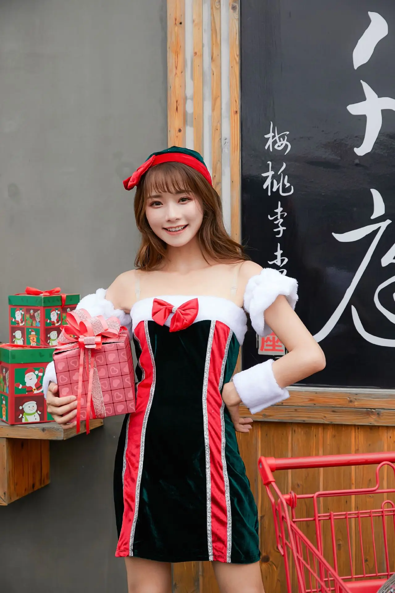 

Christmas costumes santa claus Cosplay Christmas Decoration Chirstmas party suits Christmas Suit snow maiden clothing Cosplay