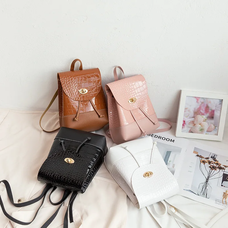 

2021 new fashion and foreign style Backpack
