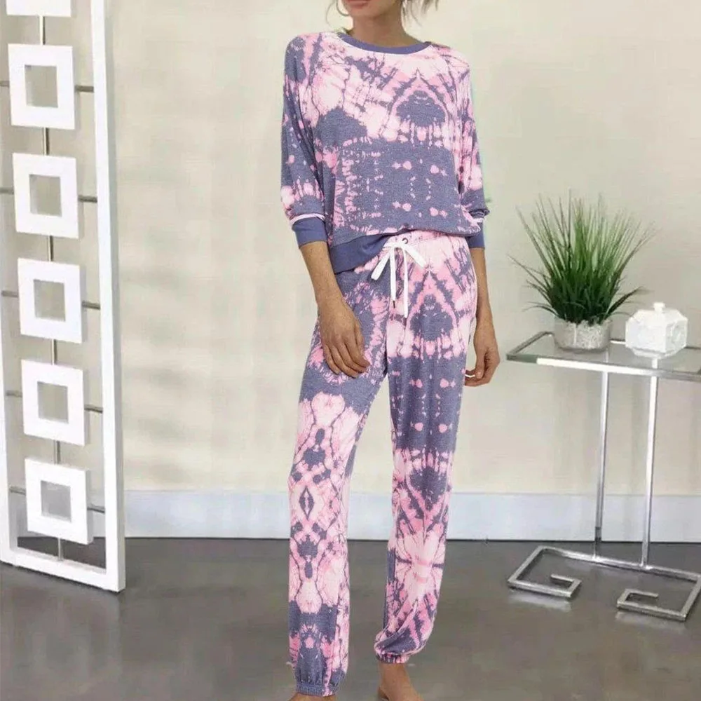 Костюм спортивный женский из двух предметов элегантный комплект с брюками