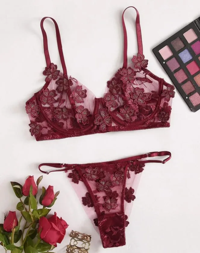 Прозрачный сексуальный комплект с бюстгальтером соблазнительное кружевное