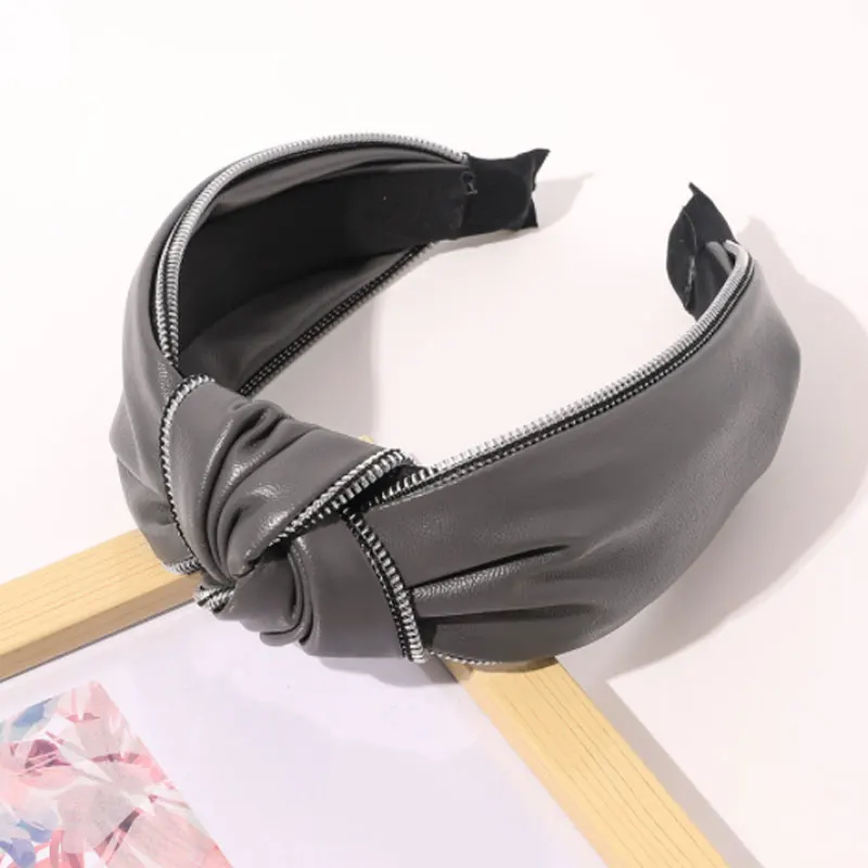 

Leather Headband women Solid Color Wide Brimmed Middle Knotted Head Hoop Synthetic Leather Zipper Hair Hoop Artificial headband