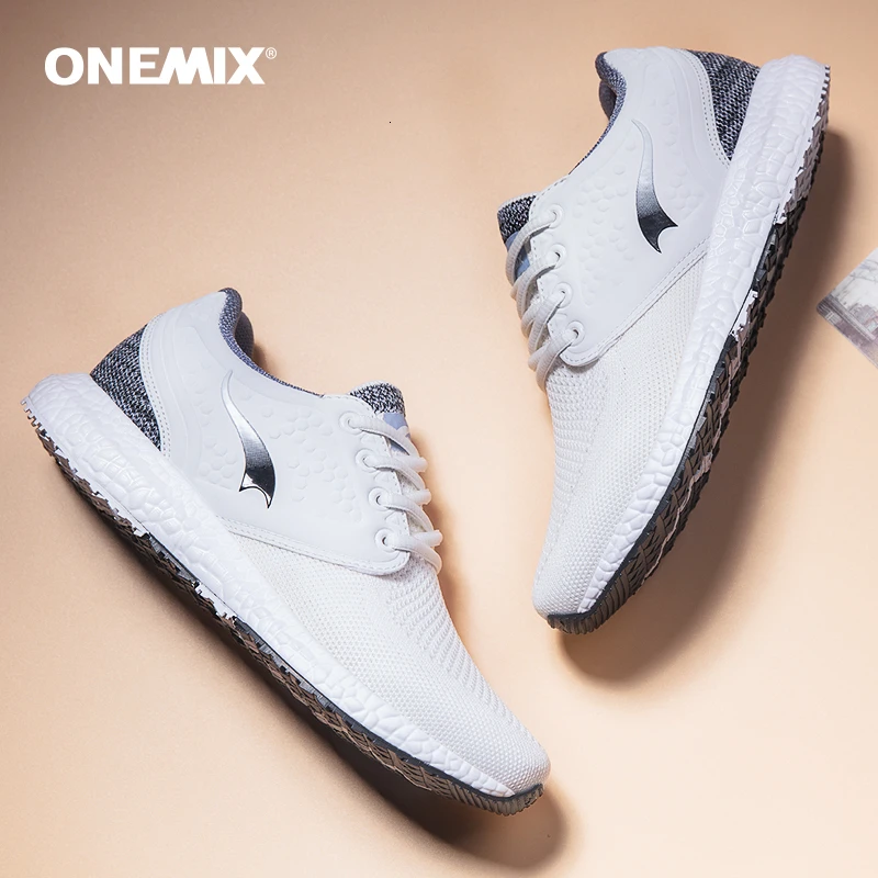 Женские кроссовки для бега ONEMIX классические спортивные в стиле ретро дышащие