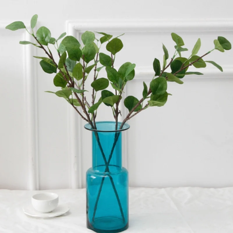 Искусственное пластиковое растение эвкалипта листьями деньги травы дома