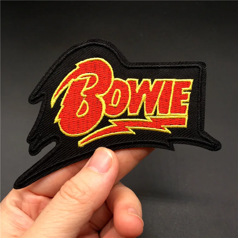 Рок группа певица Давид Боуи имя патч для Бейджи одежды Железный на вышитой