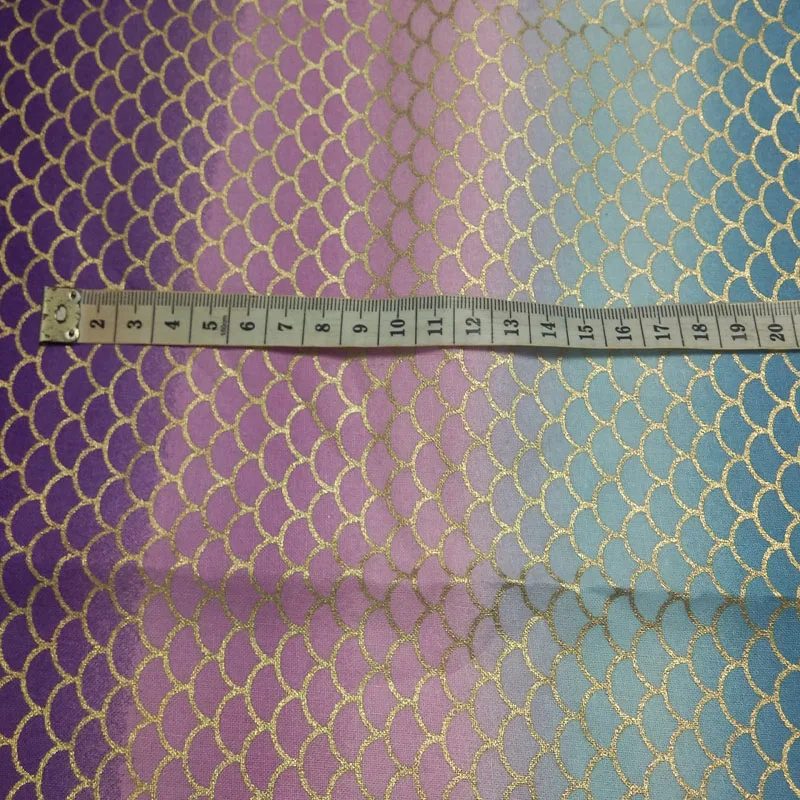 Блестящая хлопчатобумажная ткань с золотым тиснением в виде рыбьей чешуи 50x100 см