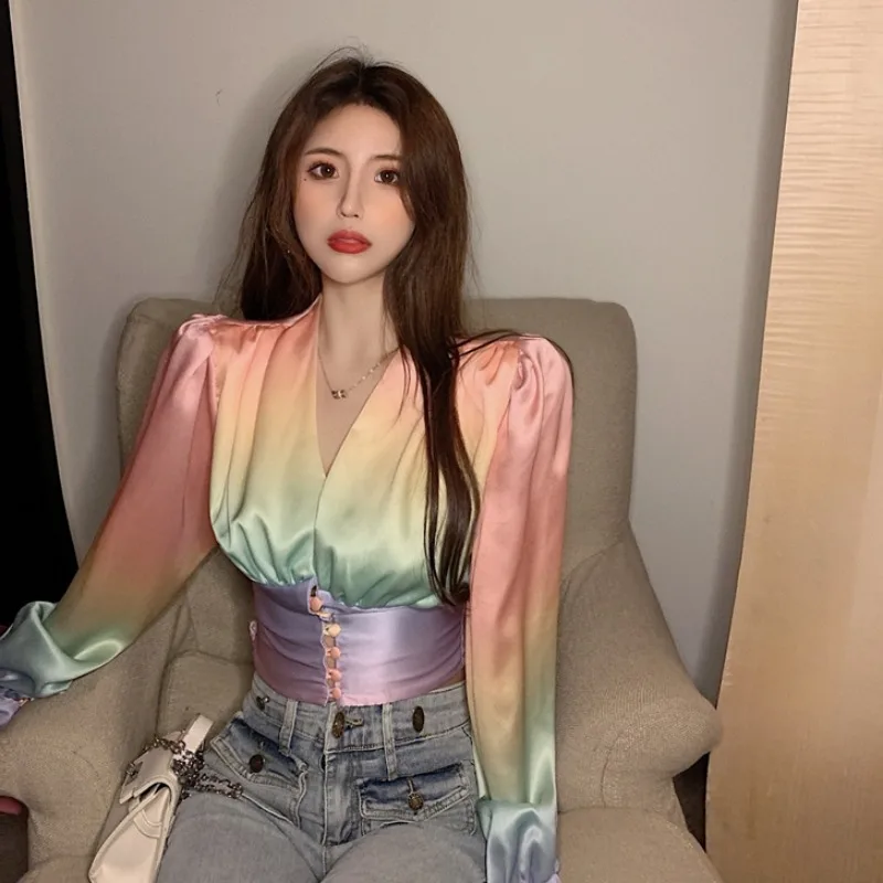 

Женская приталенная туника с V-образным вырезом и длинным рукавом