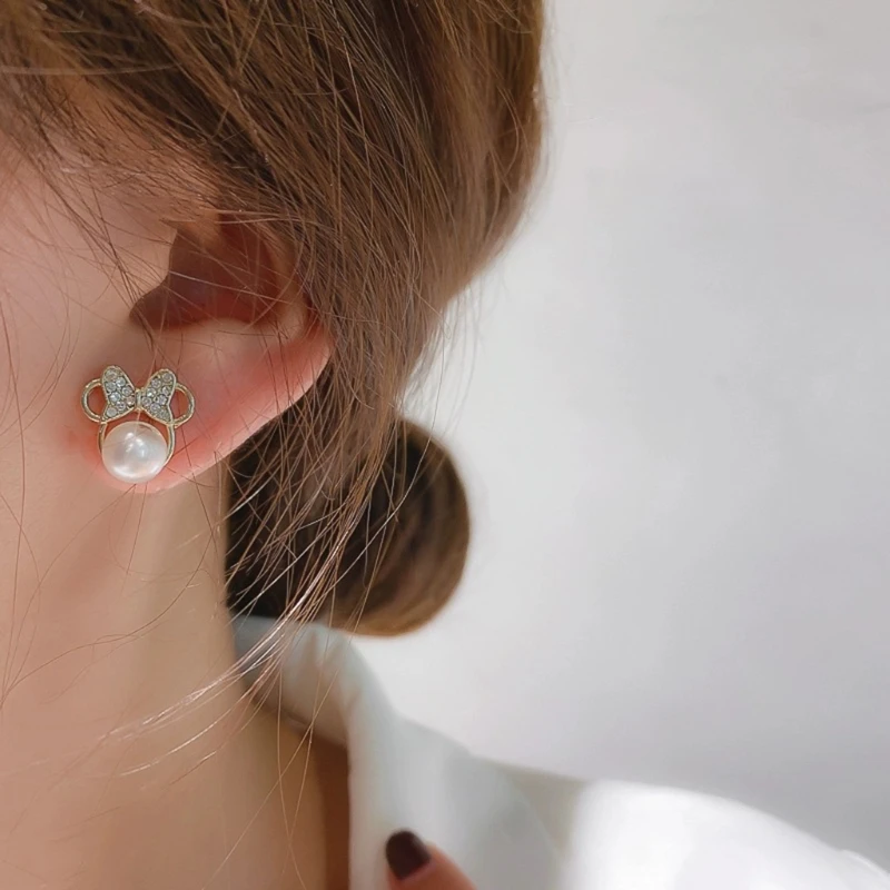 

Kawaii Pearl Women Lovely Classic Stud Earrings Head Bow Pearl Earrings Female Fashion Earrings Female Jewelry