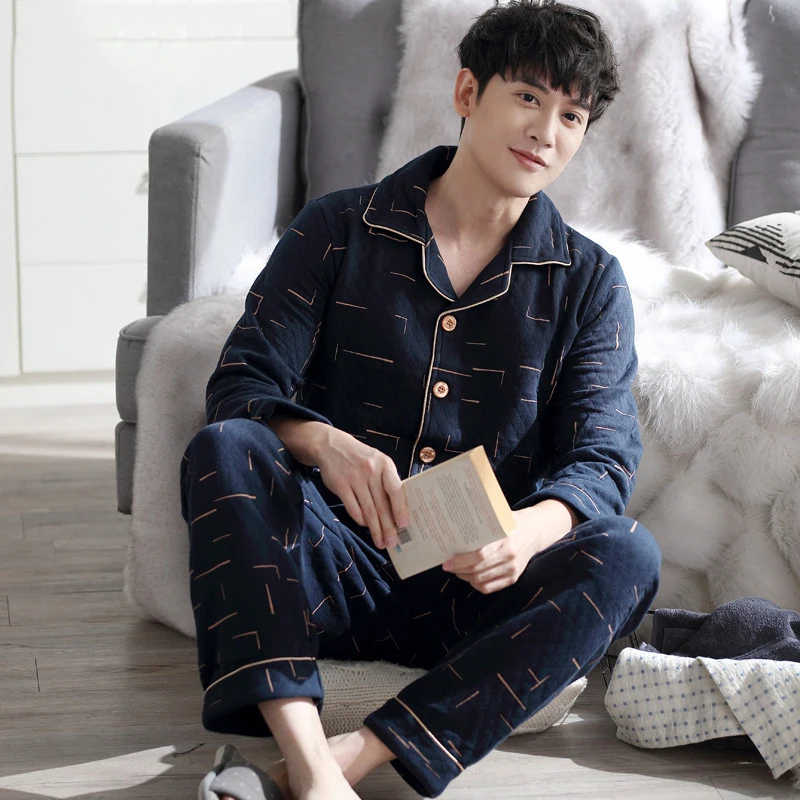 

Пижама Мужская с принтом листьев, модный домашний кардиган с лацканами в современную клетку, одежда для сна из чистого хлопка, комплект пижа...